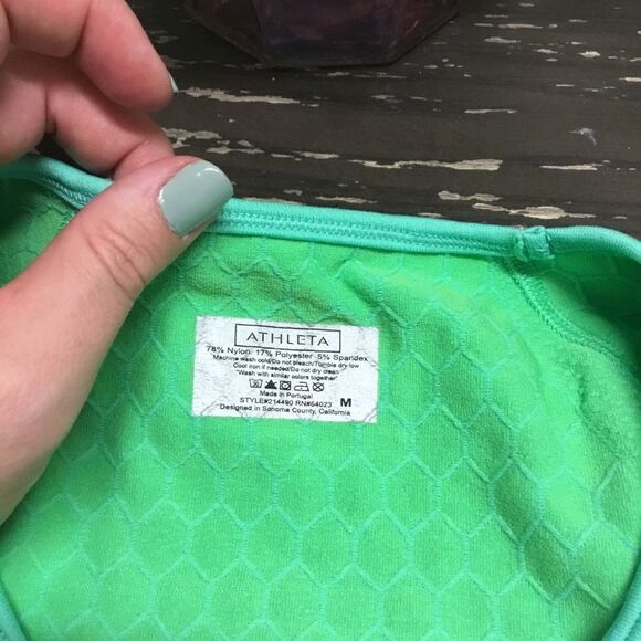 Athleta-Green Honeycomb Athletic Tee - Picture 3 of 3